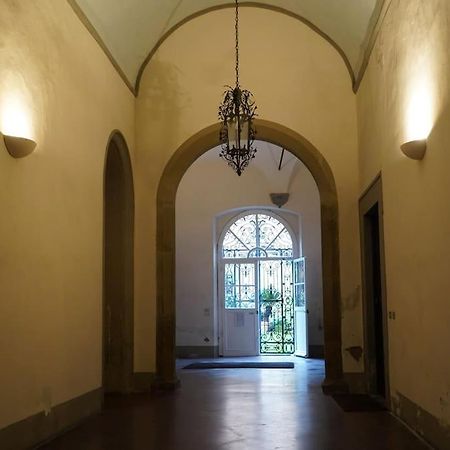 Loft Moderno Ubicato Nel Centro Storico Di Lucca Apartment Exterior photo