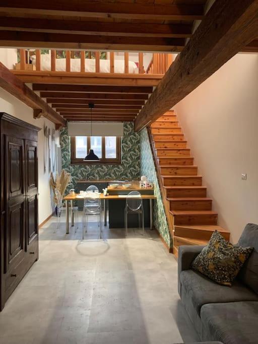 Loft Moderno Ubicato Nel Centro Storico Di Lucca Apartment Exterior photo